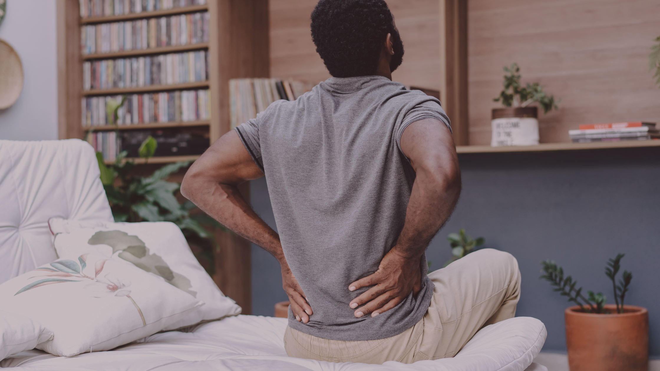 Pourquoi a-t-on mal au dos même sans avoir fait de faux mouvement ?